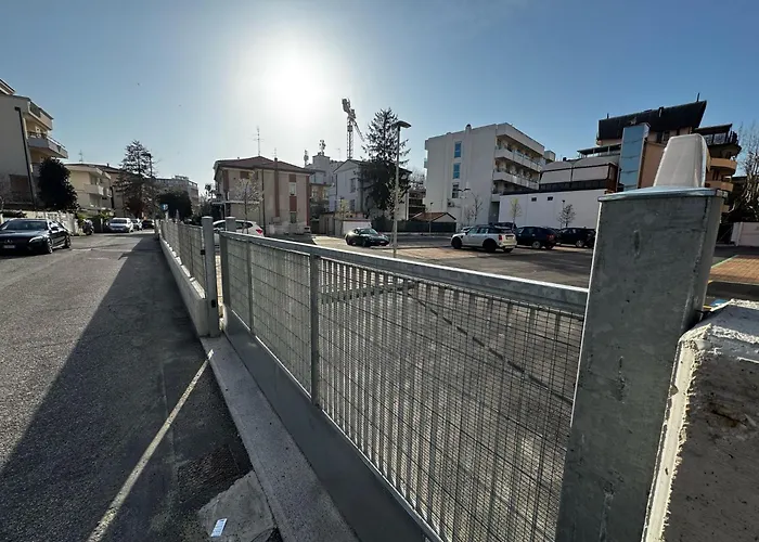 Appartamento Con Posto Auto Privato A Marina Centro Mare
